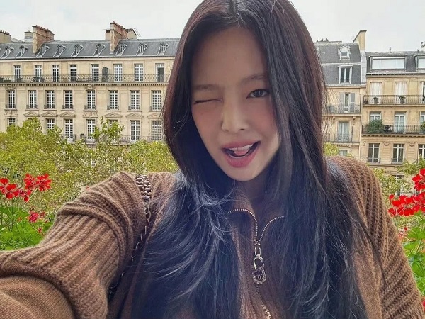 hình jennie cute