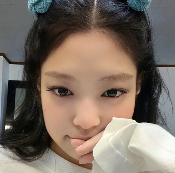 jennie cute 20