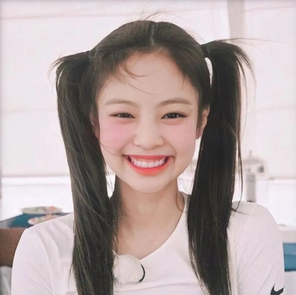 jennie cute 22