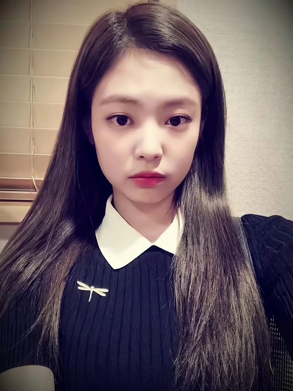 jennie cute 30