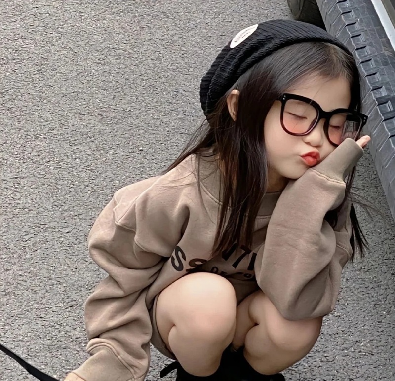 ảnh bé gái đáng yêu 10