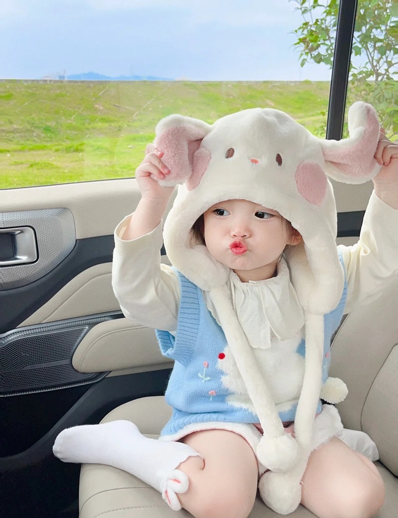 ảnh bé gái đáng yêu 37