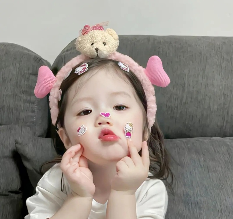 ảnh bé gái đáng yêu 39