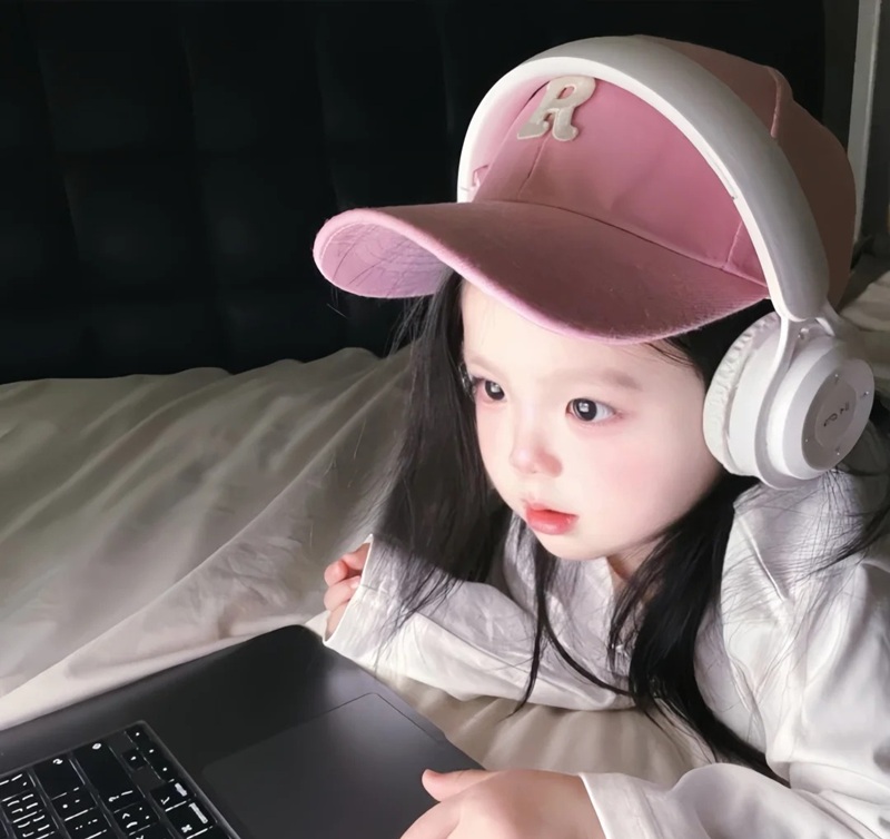 ảnh bé gái đáng yêu 6 