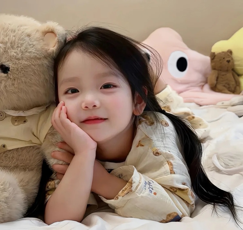 ảnh bé gái đáng yêu 7