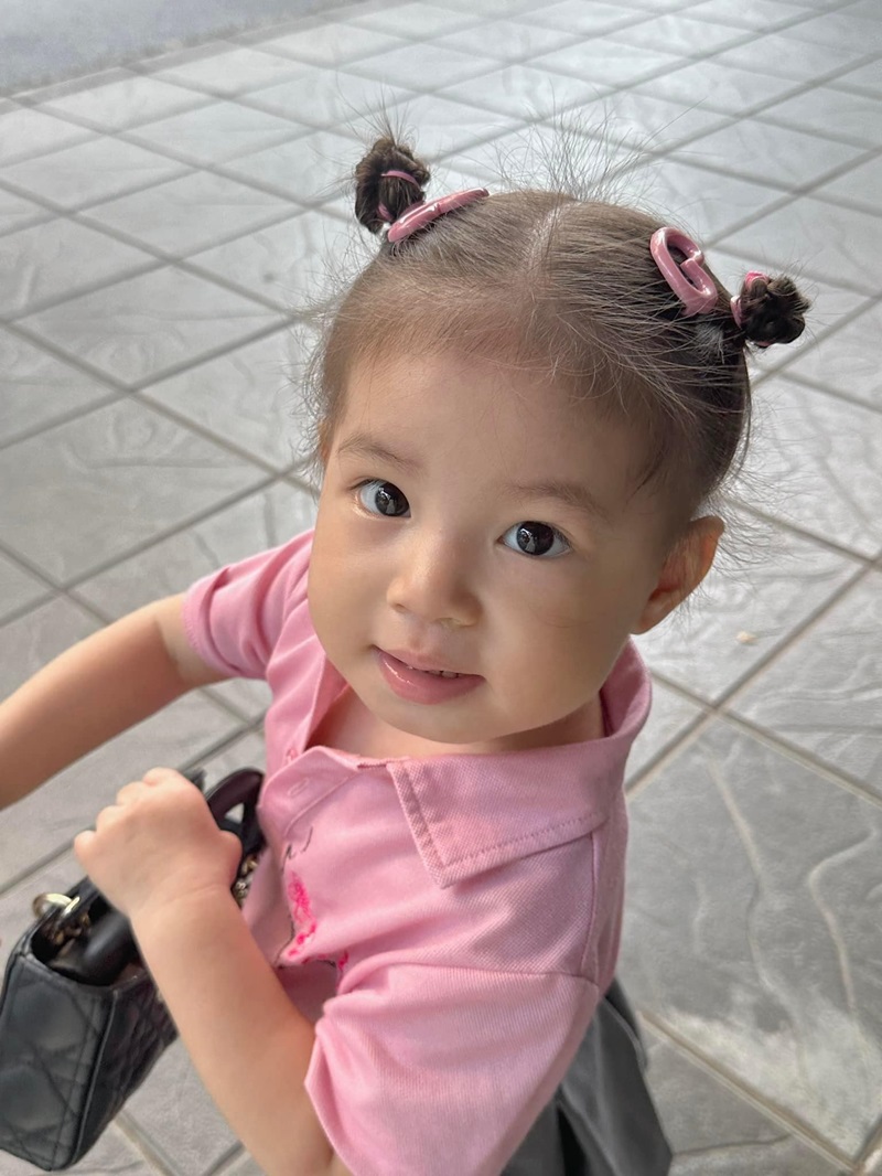 ảnh bé pam cute 18
