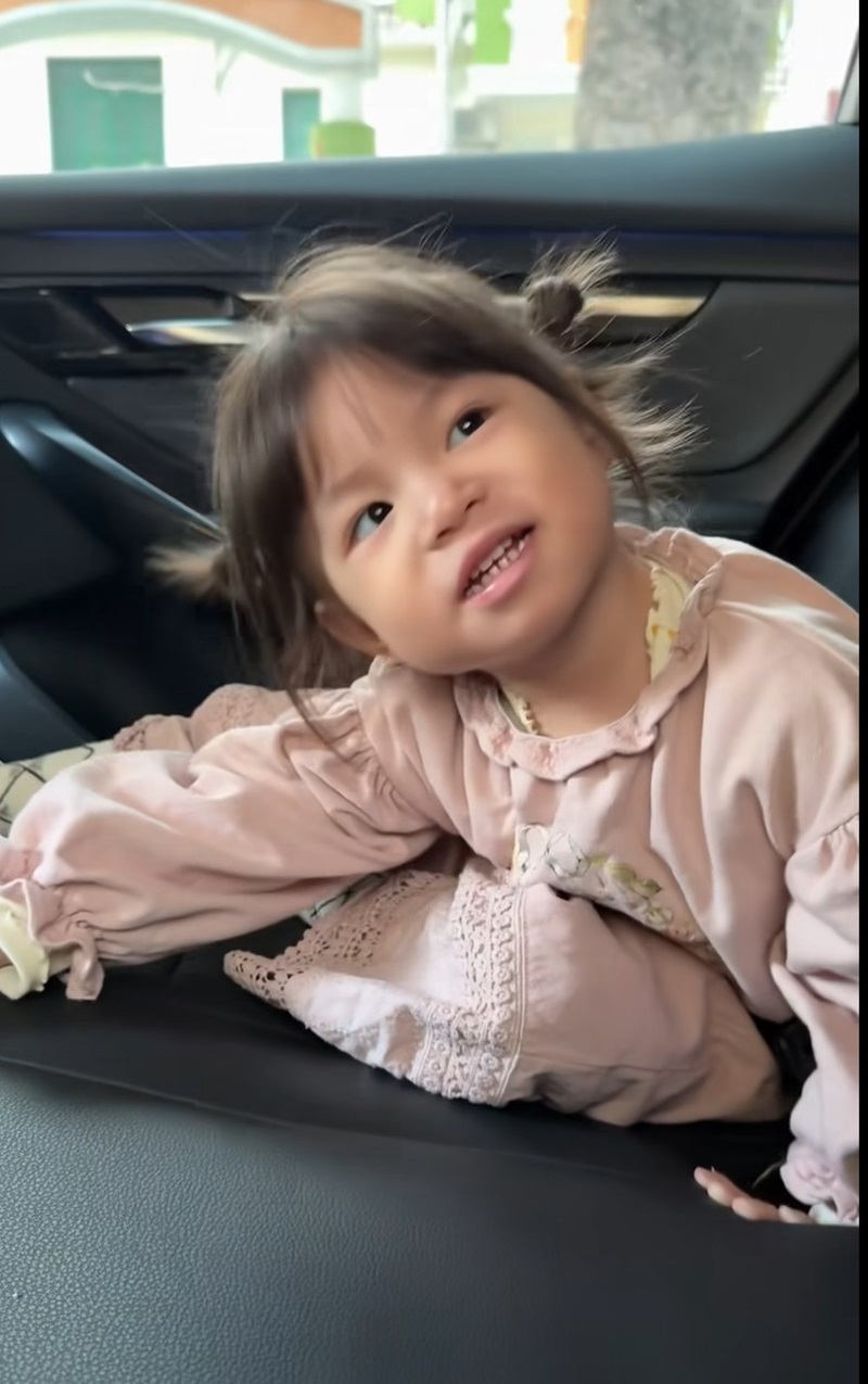 ảnh bé pam cute 34