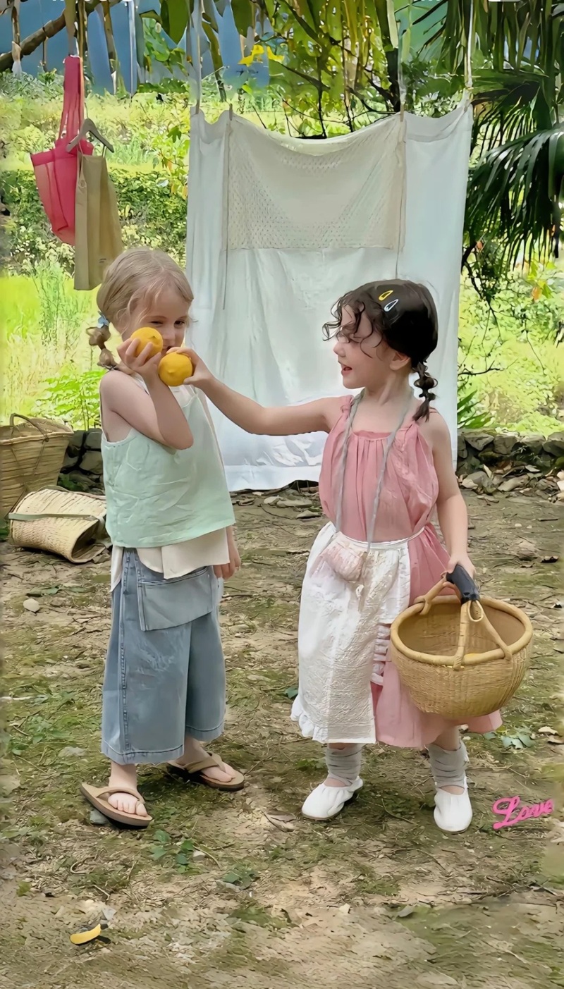 hình ảnh đôi bạn thân nữ cute 17