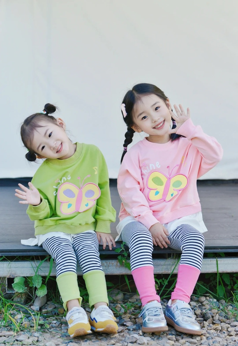 hình ảnh đôi bạn thân nữ cute 19