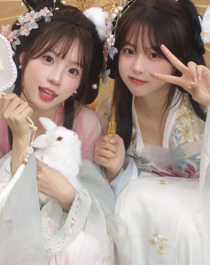 hình ảnh đôi bạn thân nữ cute 26