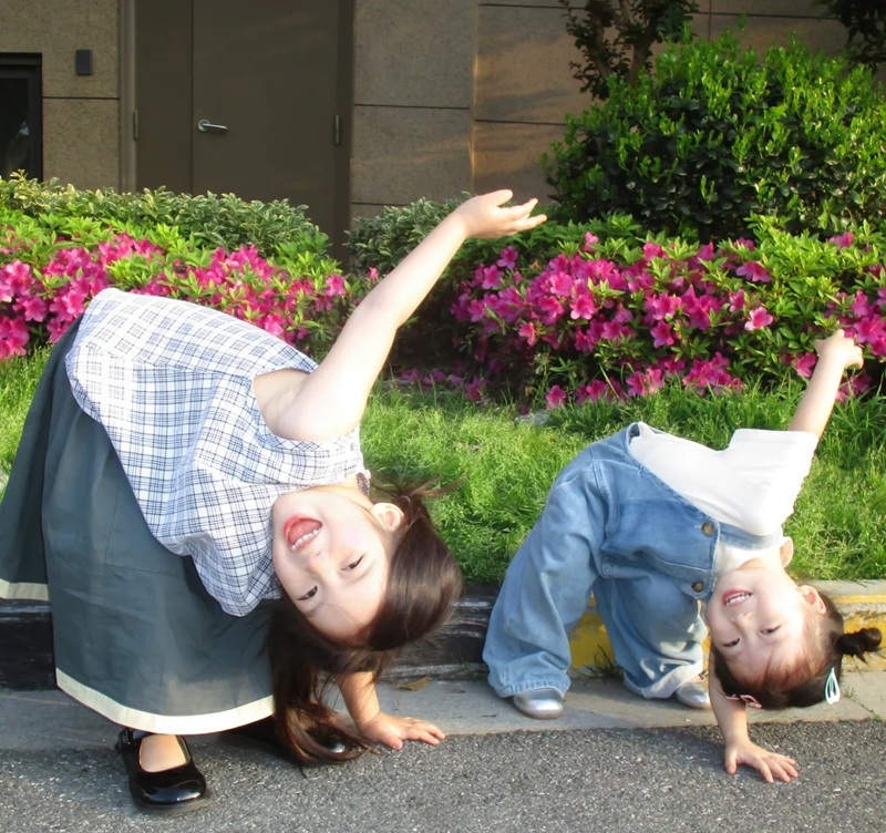 hình ảnh đôi bạn thân nữ cute 9