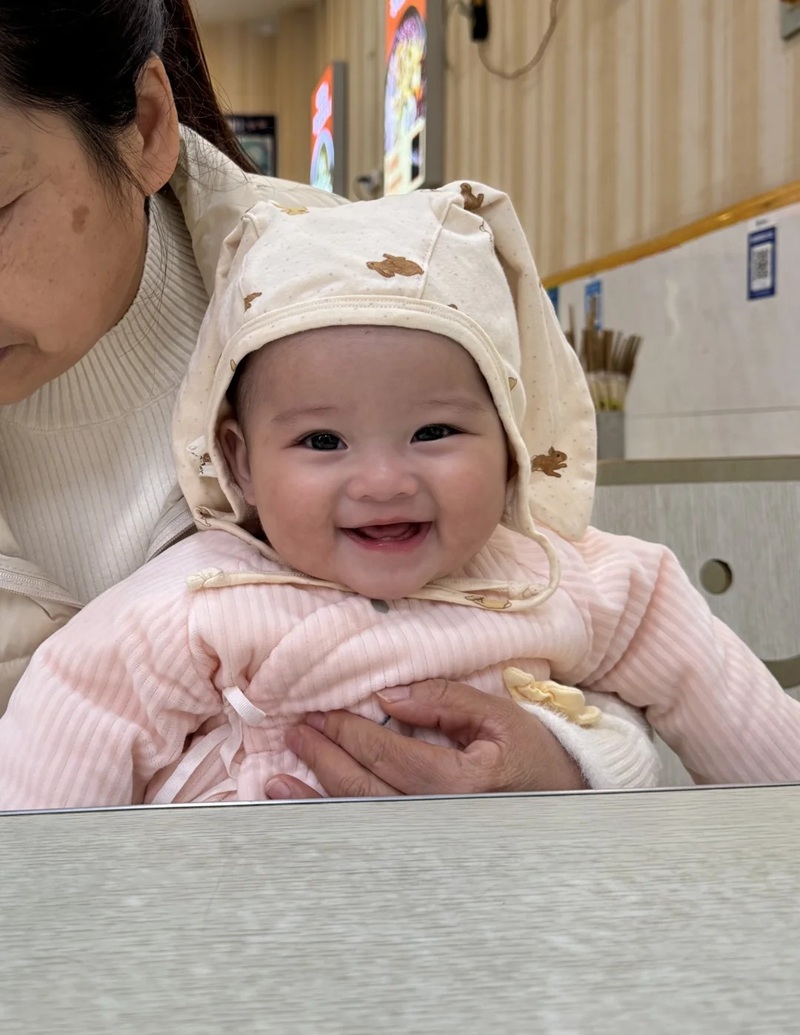 hình ảnh em bé dễ thương 19