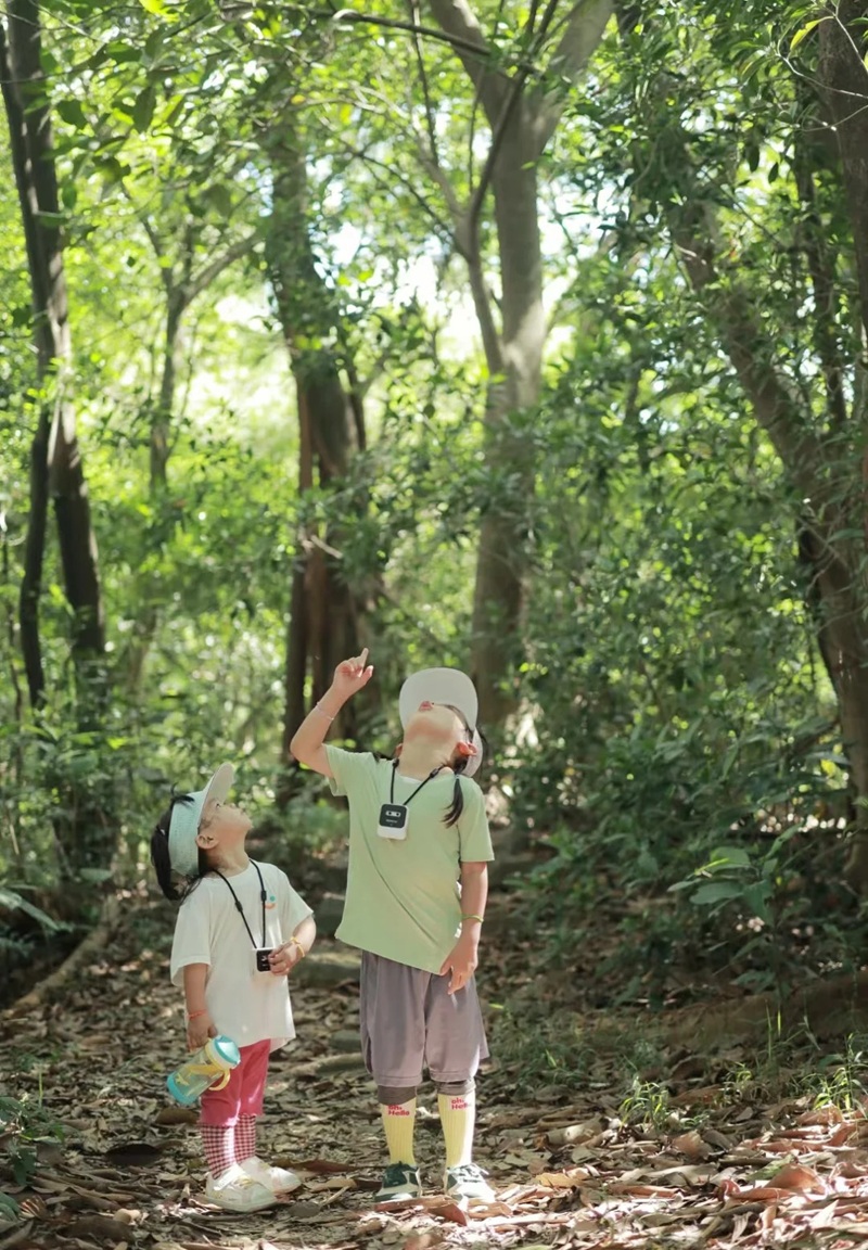 hình ảnh hai chị em cute 6