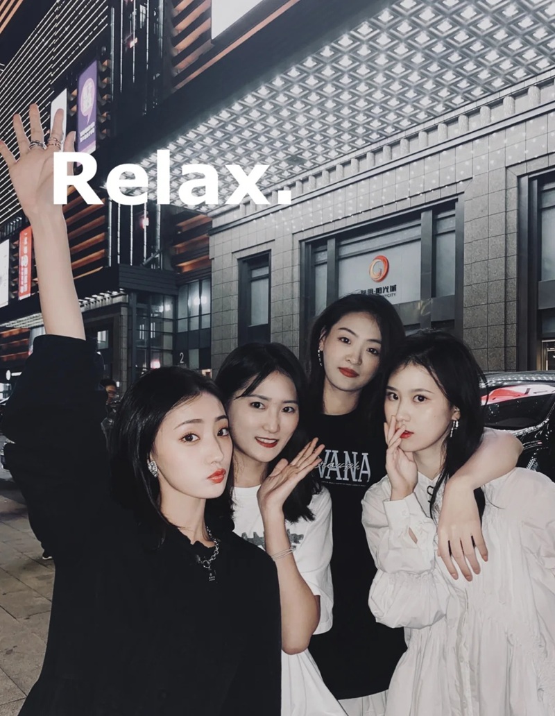hình ảnh nhóm bạn thân 4 người cute 4