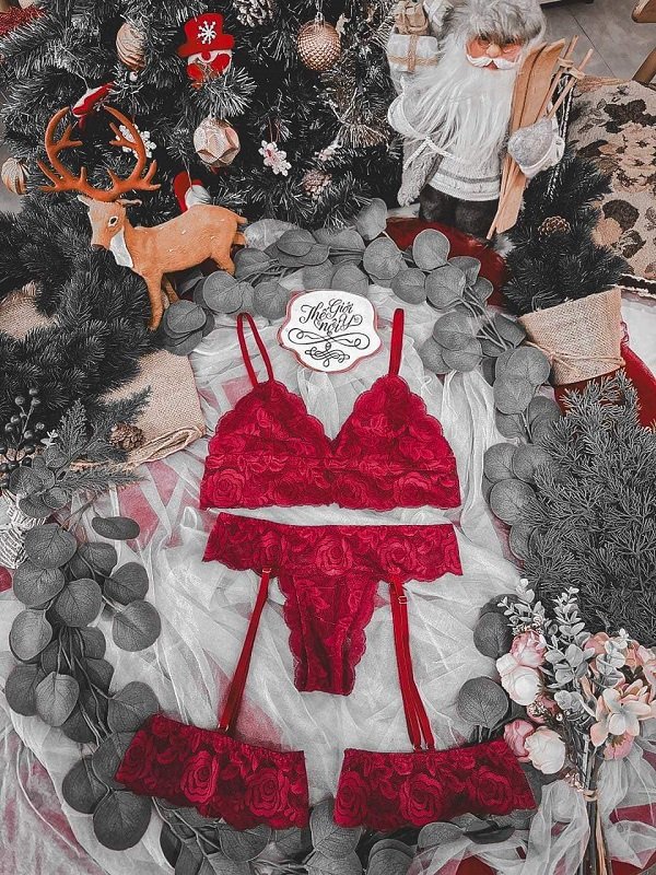 bikini lọt khe màu đỏ (5)