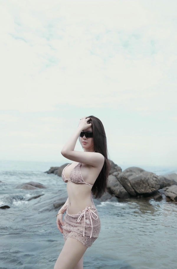 bikini siêu nhỏ