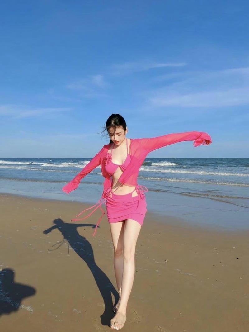 dj mie bikini 5