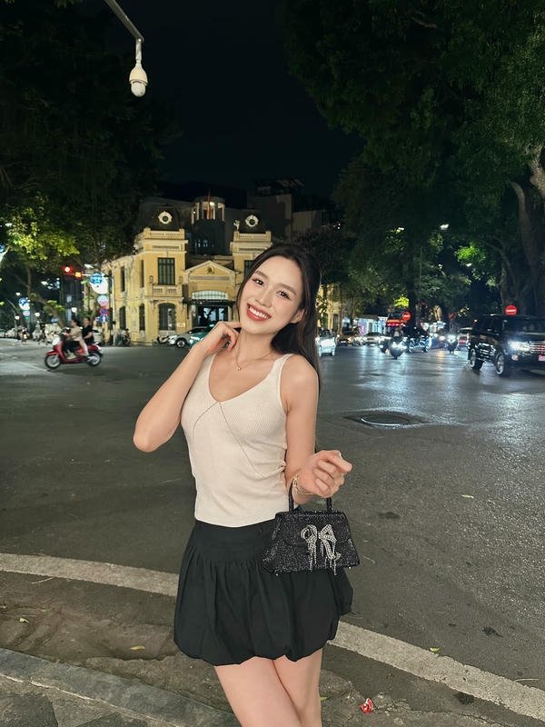 đỗ thị hà sexy (13)