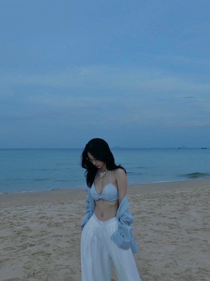 jun vũ bikini