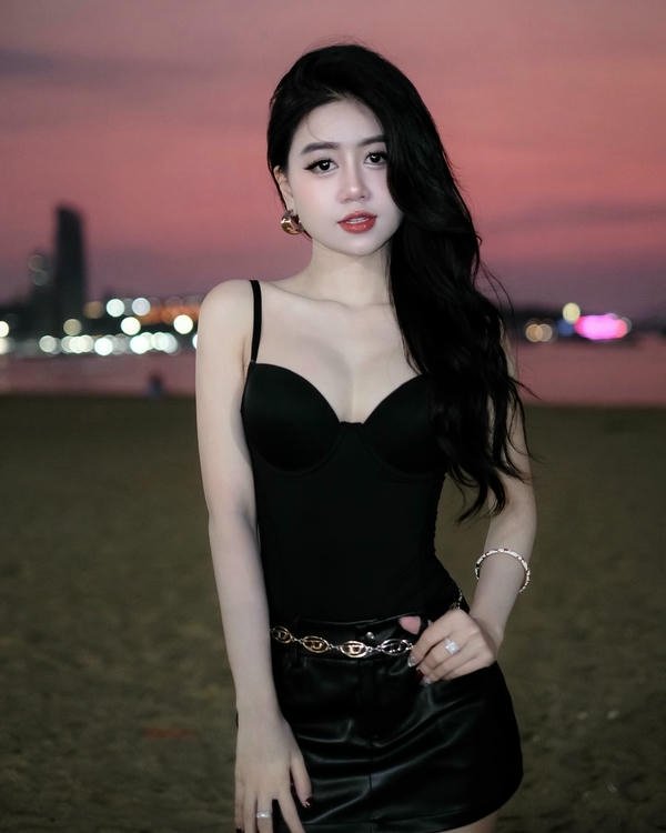 lê kim loan sexy (1)
