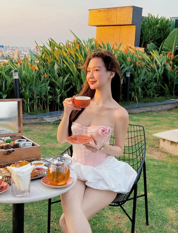 lê nguyễn bảo ngọc sexy (14)