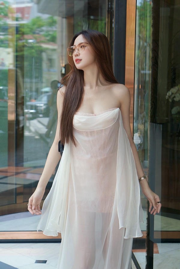 lê nguyễn bảo ngọc sexy (16)