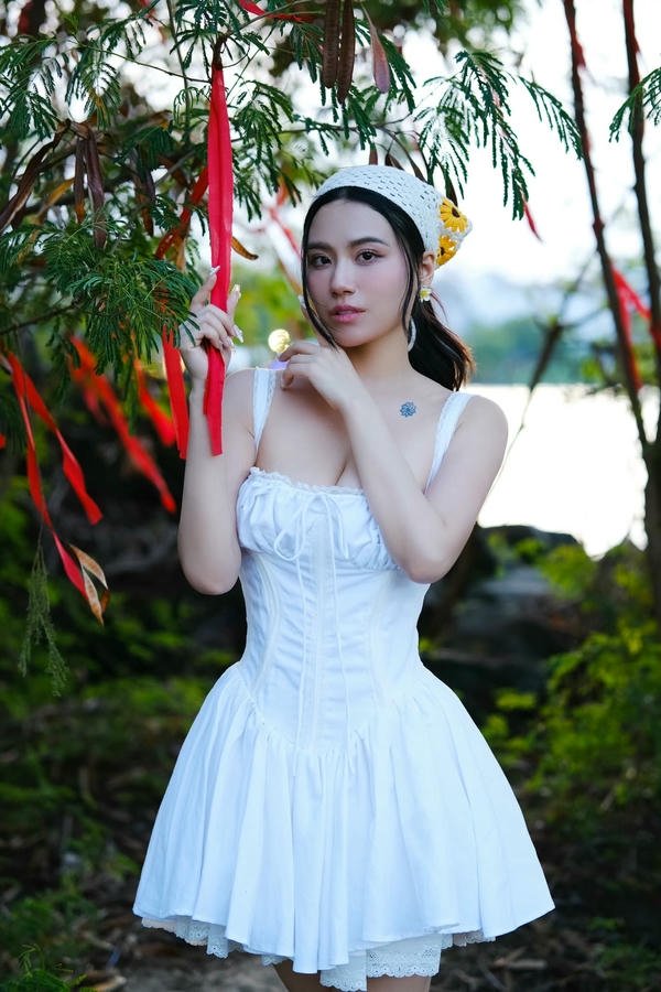 linh miu sexy (1)