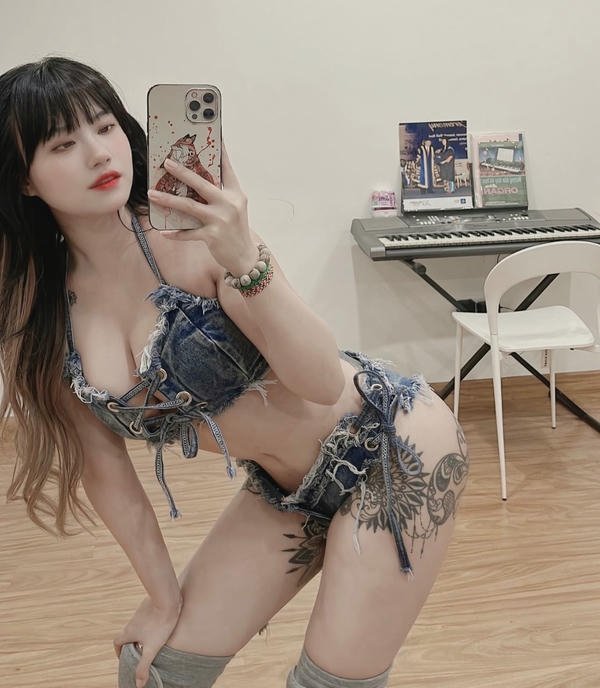 linh miu sexy (6)