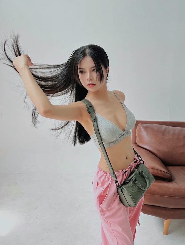 mai dora sexy (12)