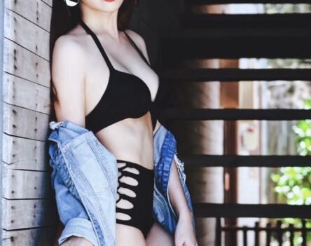 60+ ảnh Midu bikini với loạt ảnh nóng bỏng đầy cuốn hút