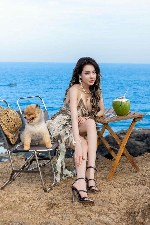 ngân 98 sexy (10)