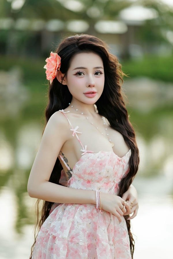ngân 98 sexy (12)
