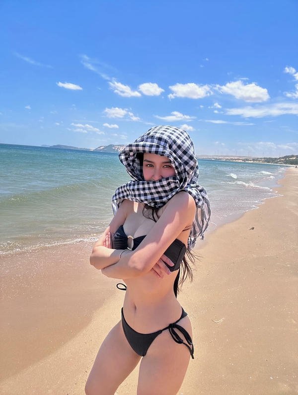 quyên qui bikini (13)