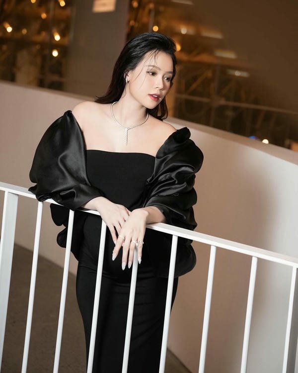 sam sexy (24)