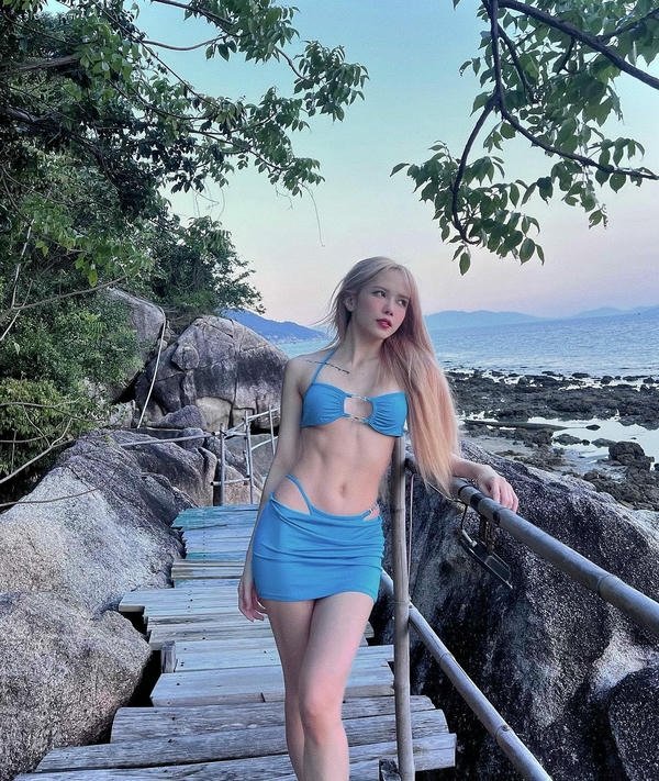 thiều bảo trâm bikini (8)
