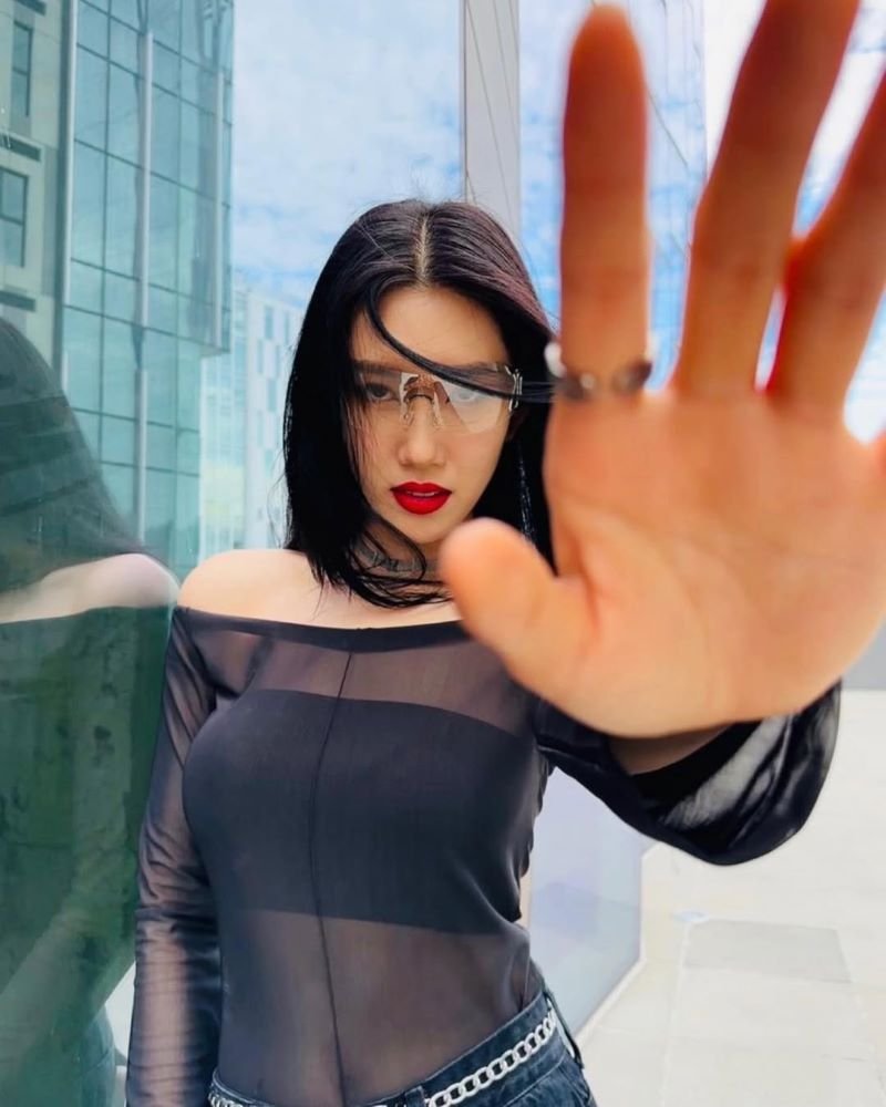 Thuý Ngân sexy 11
