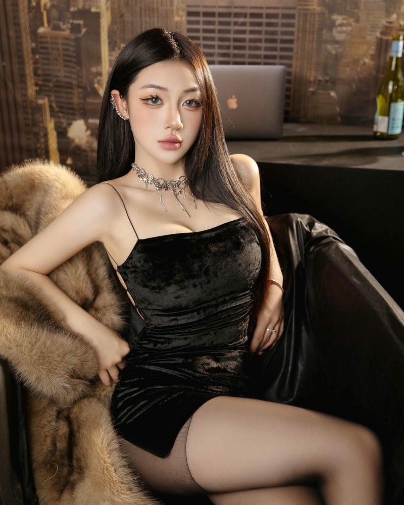 trần hà linh sexy (9)