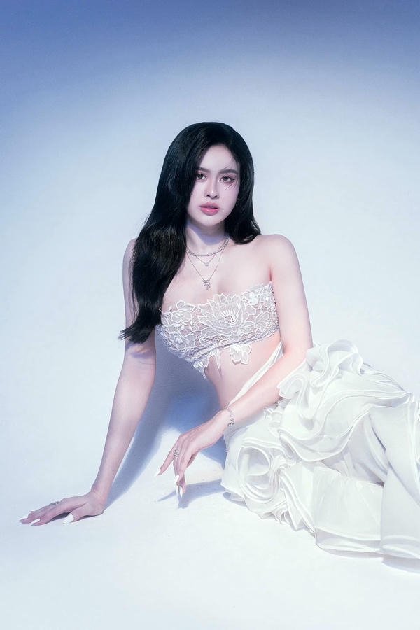 trương quỳnh anh sexy (12)