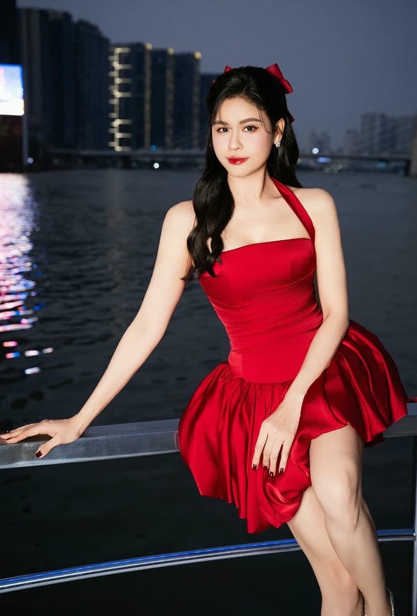 trương quỳnh anh sexy (13)