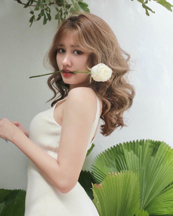 vũ thị khánh huyền sexy (12)