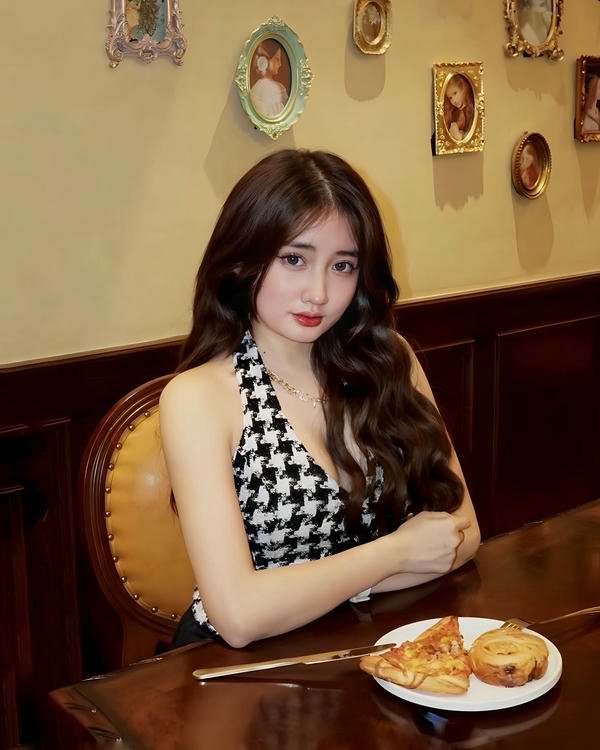vũ thị khánh huyền sexy (14)