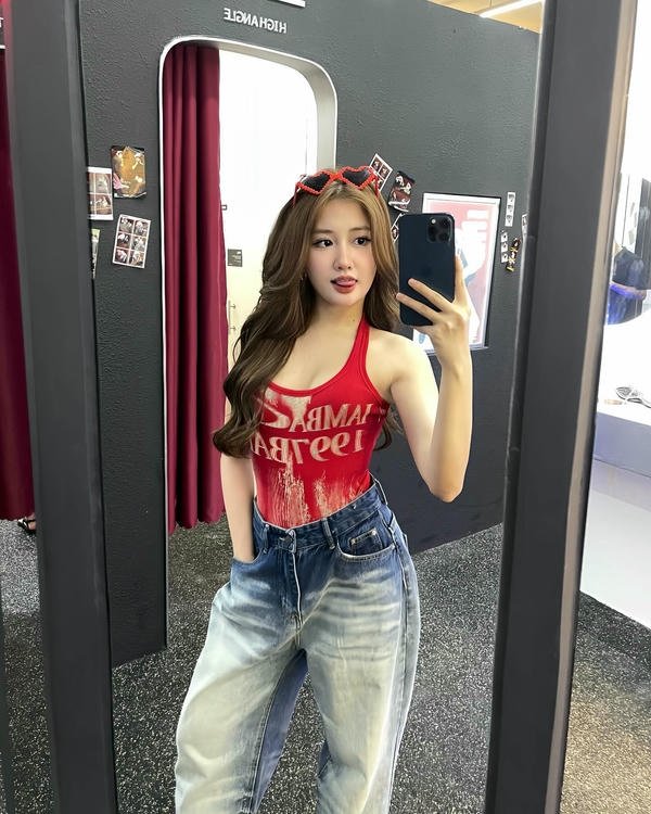 vũ thị khánh huyền sexy (17)