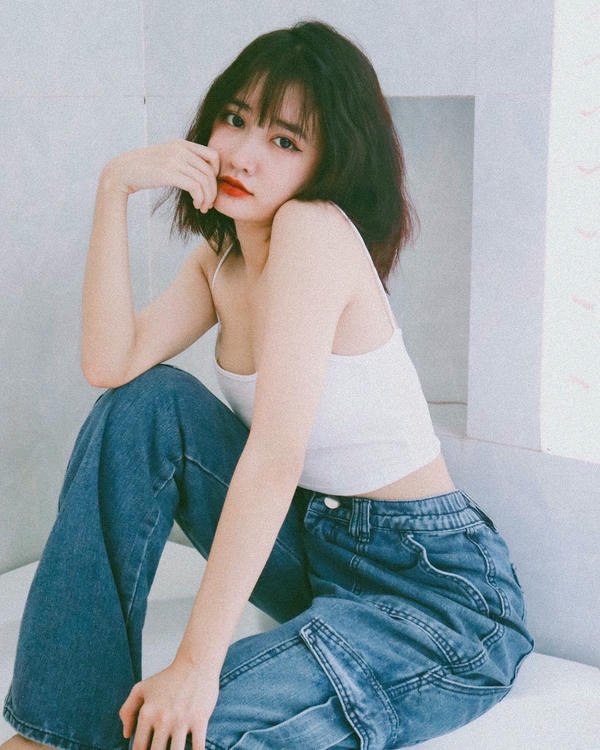 vũ thị khánh huyền sexy (2)