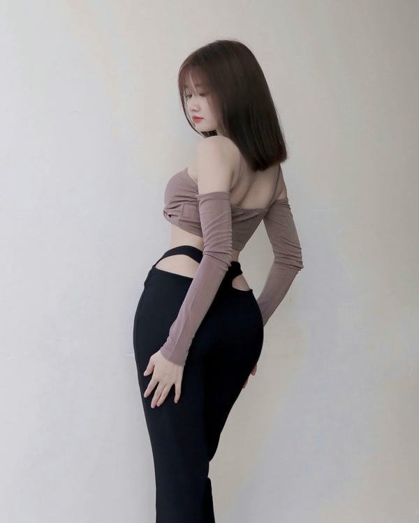 vũ thị khánh huyền sexy (3)