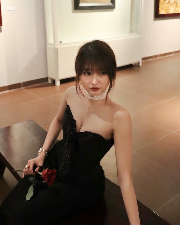 vũ thị khánh huyền sexy (6)