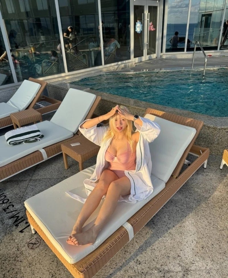 ảnh gái hàn quốc mặc bikini 28