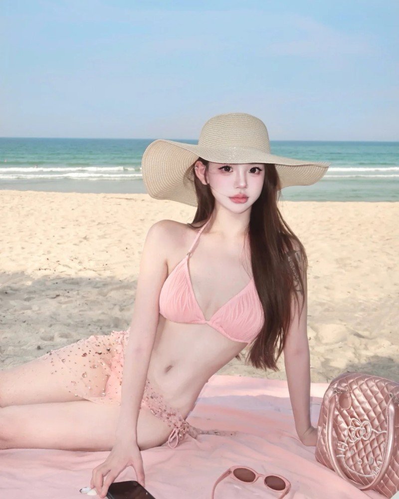 ảnh gái mặc bikini 2