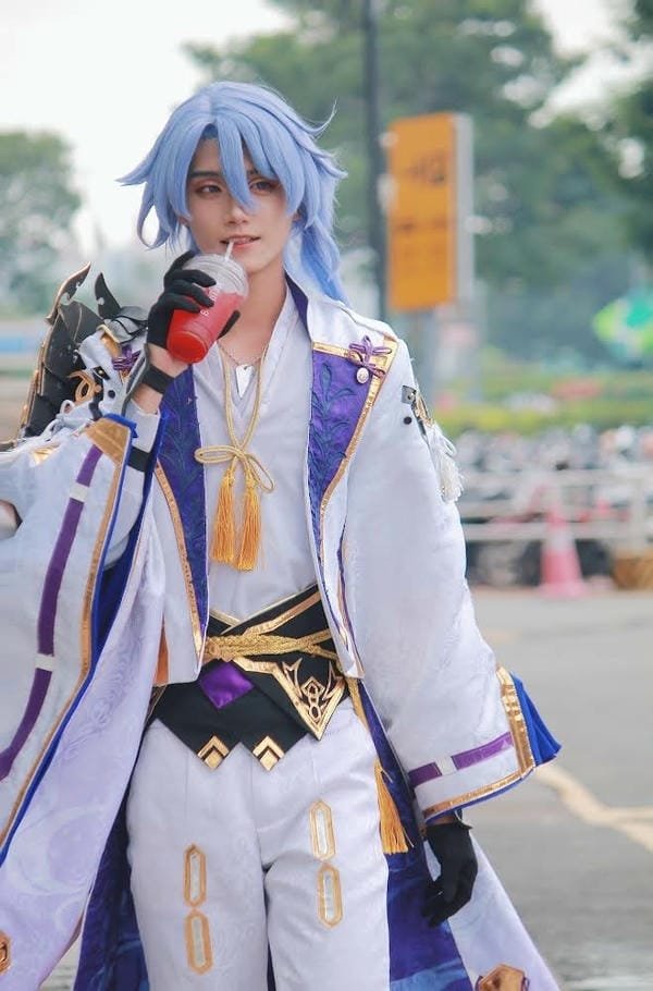 ayato cosplay 24