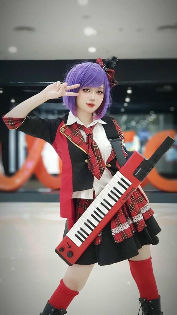 azure cosplay 10
