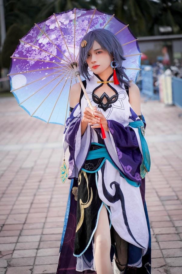 azure cosplay 11